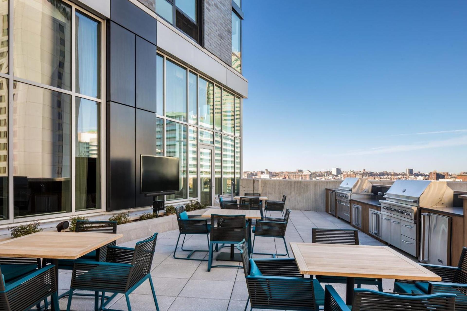 Deedee'S Sky Rise Apartments At Newport II เจอร์ซีย์ซิตี้ ภายนอก รูปภาพ