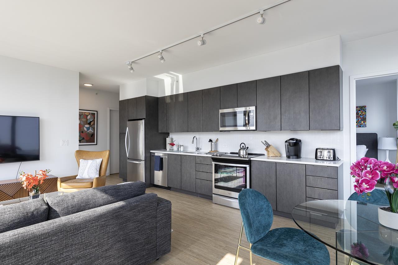 Deedee'S Sky Rise Apartments At Newport II เจอร์ซีย์ซิตี้ ภายนอก รูปภาพ